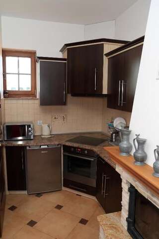 Апартаменты Apartamenty Pod Klonami Kisewo Leczyce Номер-студио с кроватью размера "king-size"-21